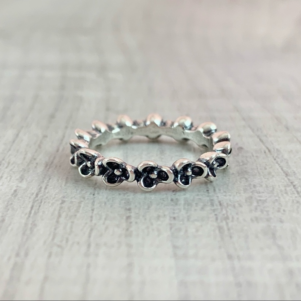 Pandora Floral Elegance Ring